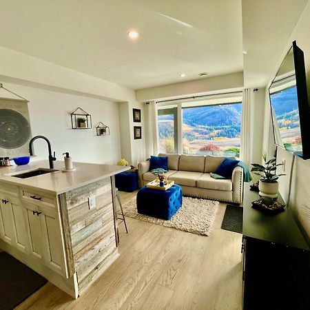 Beautiful Suite On Golf Course ケロウナ エクステリア 写真
